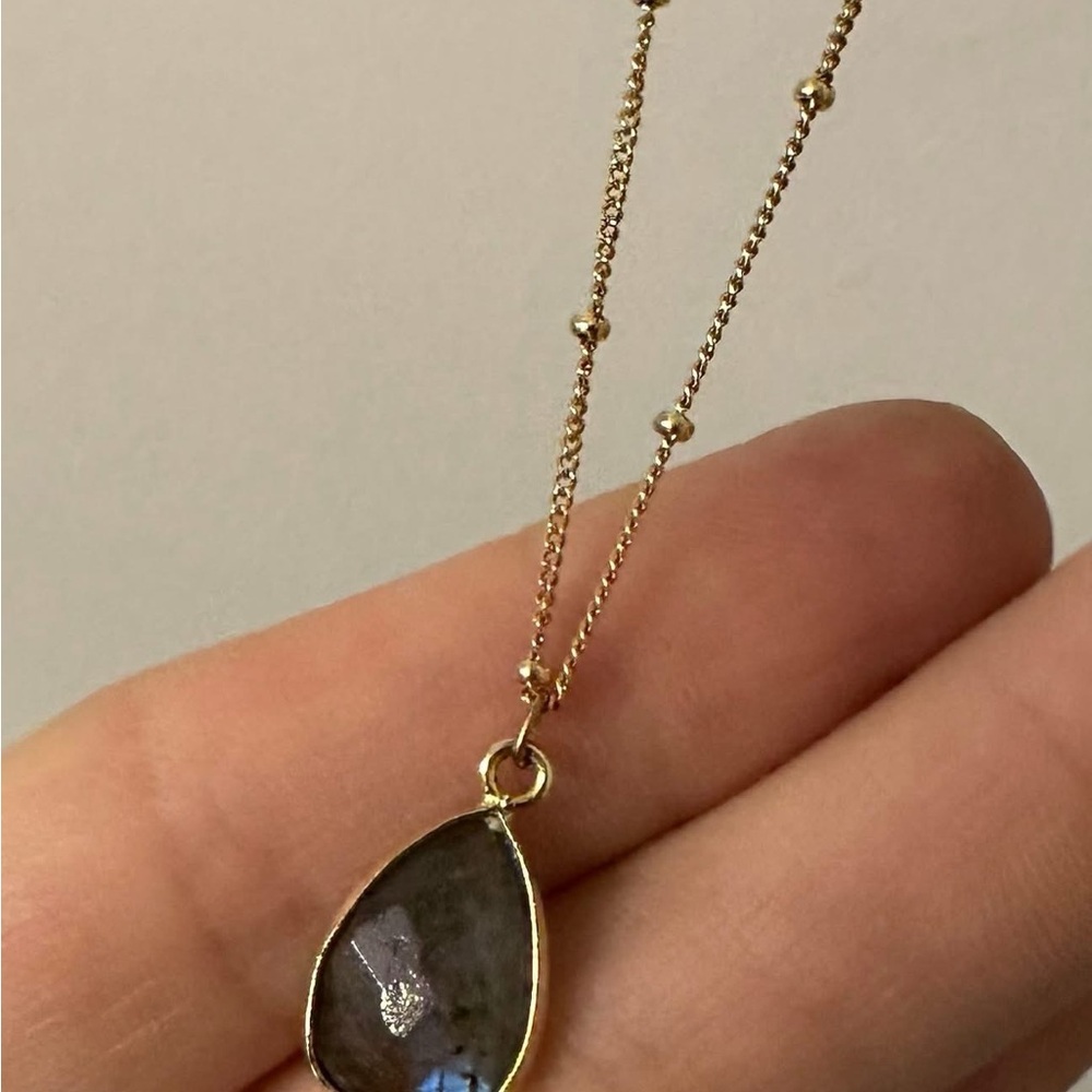 Labradorite Teardrop Pendant on Rose Gold chain. - Picture 5 of 5